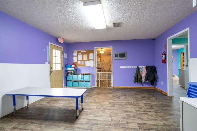 402 W Converse St, House other with 5 bedrooms, 1 bathrooms and null parking in Weimar TX | Image 15