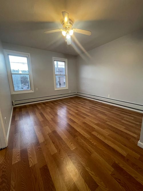 2-264 Fairmount Ave, Jersey City, NJ, 07306-4712 | Card Image