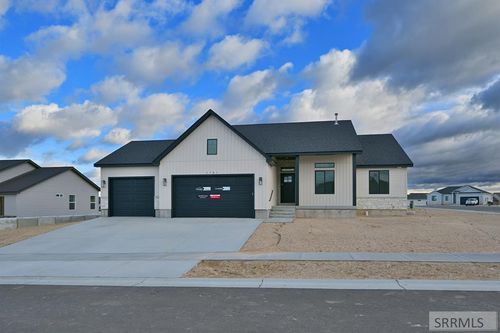 3701 Kingsboro, Ammon, ID, 83406-5198 | Card Image