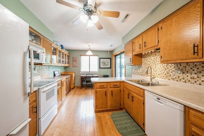 Kitchen | Image 9