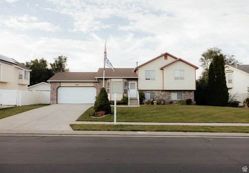 1636 W Plum Creek Dr, West Jordan, UT, 84088-8355 | Card Image