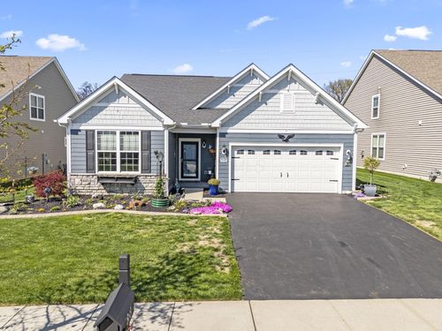 868 Zeller Cir, Pickerington, OH, 43147-7555 | Card Image
