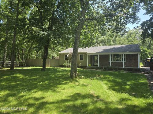26 Vienna Rd, Howell, NJ, 07731-8937 | Card Image