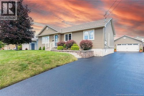 28 Sydney Ave, Riverview, NB, E1B0H5 | Card Image