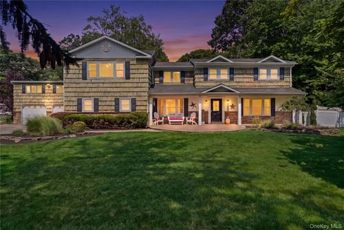 11 Tern Ct, East Islip, NY, 11730-3134 | Card Image