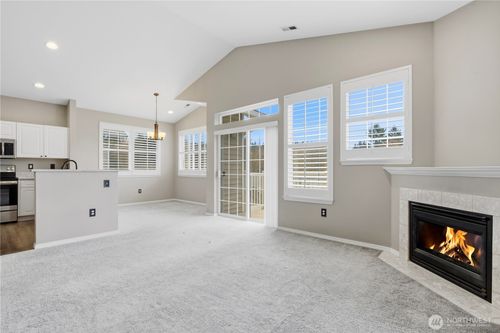 18676 Ne 56th Court, Redmond, WA, 98052 | Card Image