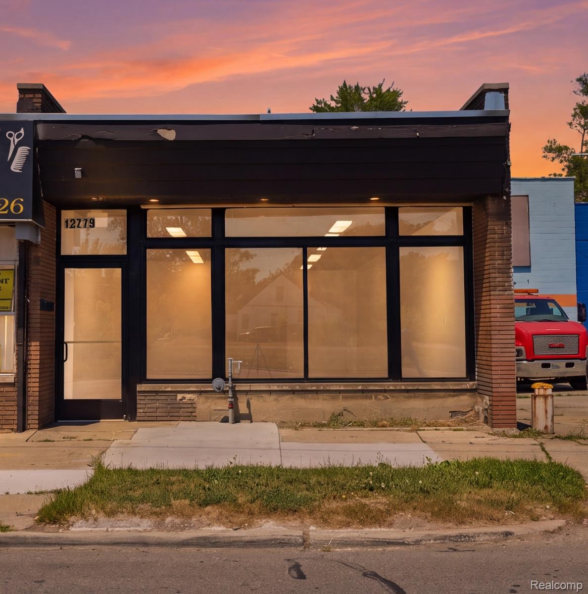 Commercial Sale in Detroit 3