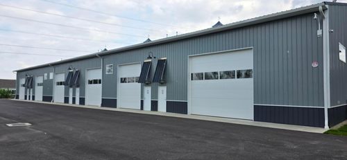 15k-4301 Home Rd, Powell, OH, 43065-9876 | Card Image