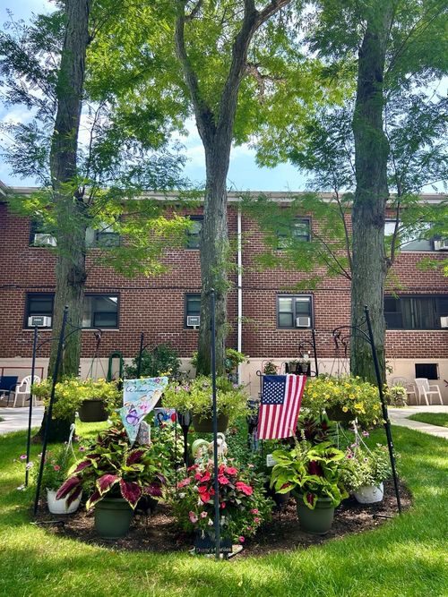 rose-gl-1-91 Tulip Avenue, Hempstead, NY, 11001 | Card Image