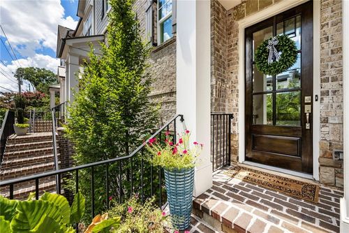 136 Canton St, Alpharetta, GA, 30009-3670 | Card Image