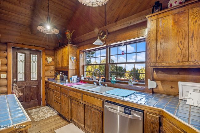 Kitchen | Image 13