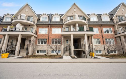 11-02-2420 Baronwood Dr, Oakville, ON, L6M0X6 | Card Image
