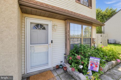 111 Cypress Dr, QUAKERTOWN, PA, 18951-3515 | Card Image