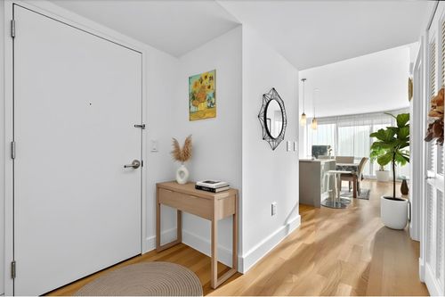 apt-1411x-77 Hudson St, Jersey City, NJ, 07302-8519 | Card Image