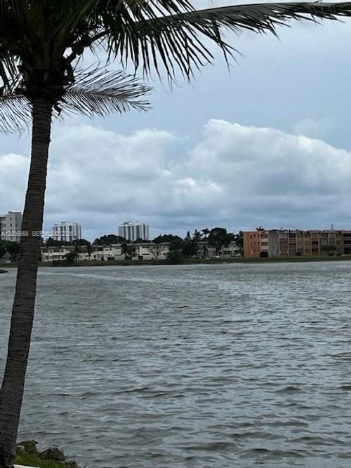 101-18901 Ne 14th Ave, Miami, FL, 33179-4037 | Card Image