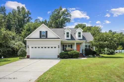 103 Pantego Pl, Pikeville, NC, 27863-8217 | Card Image