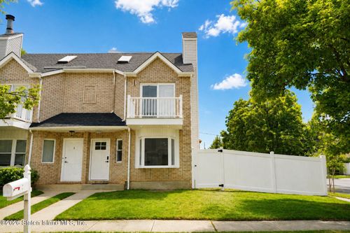 3 Oceanview Avenue, Staten Island, NY, 10312 | Card Image