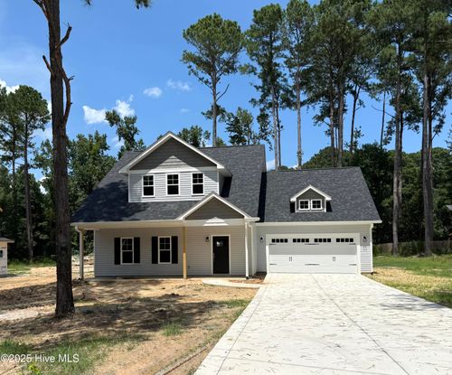206 Scott Ave, Vass, NC, 28394-8903 | Card Image