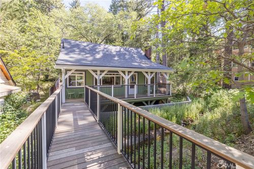 32232 Fern Dr, Running Springs, CA, 92382-7561 | Card Image