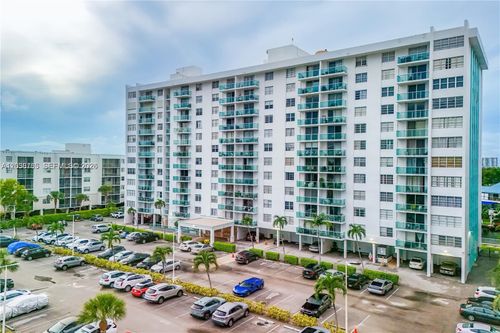 704-2841 Ne 163rd St, North Miami Beach, FL, 33160-4466 | Card Image
