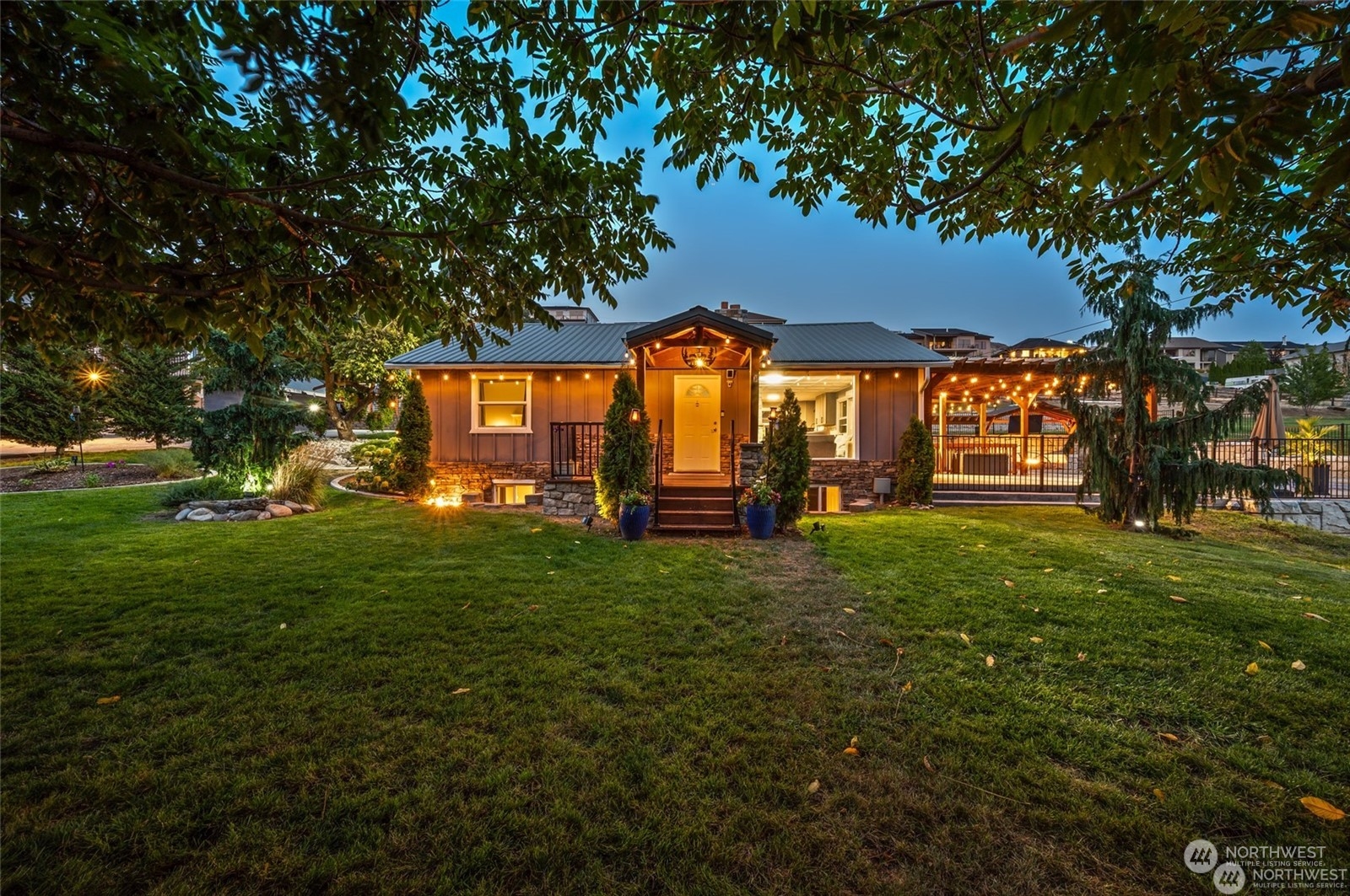 Sunset Hwy, East Wenatchee, WA 98802