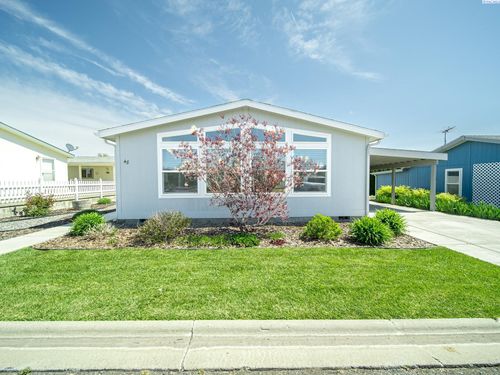 48-355 Old Inland Empire Hwy, Prosser, WA, 99350 | Card Image