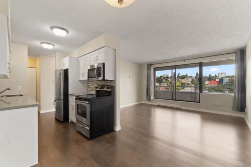 1204-1026 Queens Ave, New Westminster, BC, V3M6B2 | Card Image