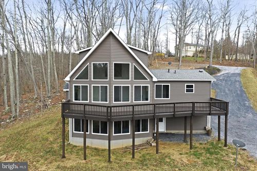 490 Black Twig Rd, LINDEN, VA, 22642-6427 | Card Image