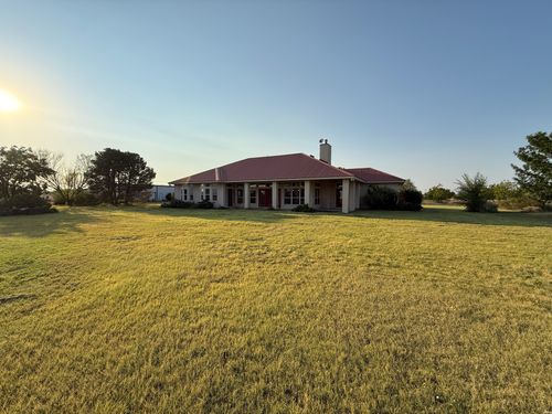 2027 W College Ln, Hobbs, NM, 88242-0826 | Card Image