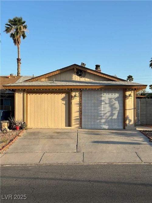 4515 Via San Rafael, Las Vegas, NV, 89103-2624 | Card Image