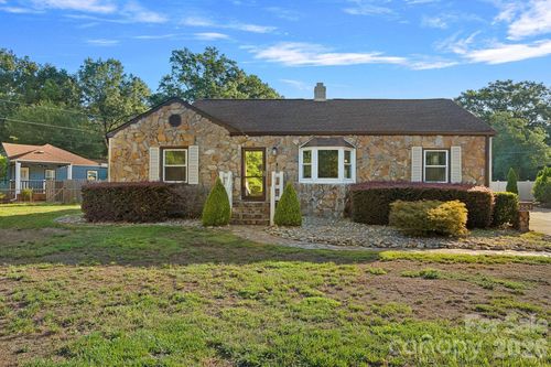2561 Lumina Ave, Charlotte, NC, 28208-4920 | Card Image