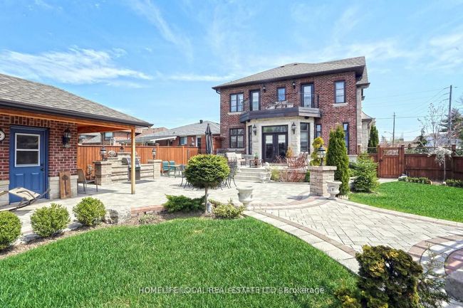 2 Highland Hill, House other with 6 bedrooms, 5 bathrooms and 4 parking in North York ON | Image 20