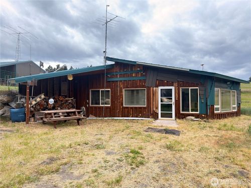 12 S Teal Lake Rd, Oroville, WA, 98844-9481 | Card Image