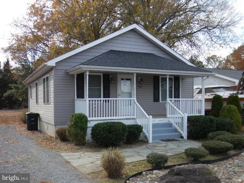 930 Bryant Ave, COLONIAL BEACH, VA, 22443-2119 | Card Image