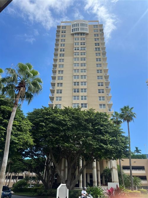 apt-406-770 Claughton Island Dr, Miami, FL, 33131-2625 | Card Image