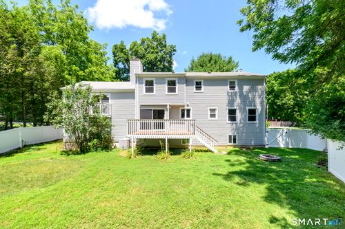 26 Marva Ln, Stamford, CT, 06903-4938 | Card Image