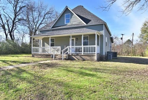 207 N Graham Ave, Wagoner, OK, 74467-4541 | Card Image