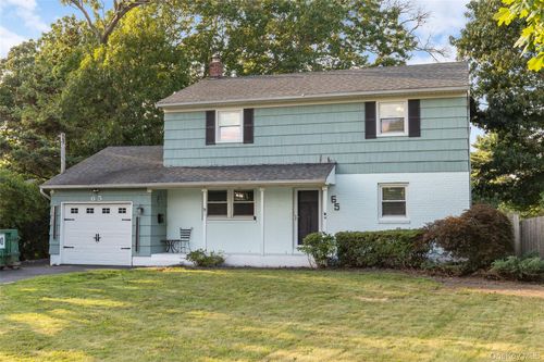 65 Timberpoint Rd, East Islip, NY, 11730-2610 | Card Image