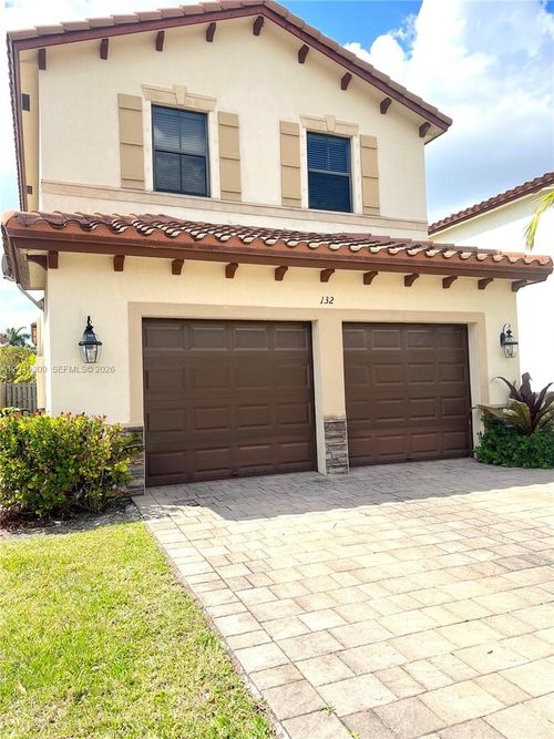 132 Ne 24th Ave, Homestead, FL, 33033-6210 | Card Image