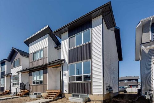 26 Inglis Crescent, Sylvan Lake, AB, T4S0V3 | Card Image