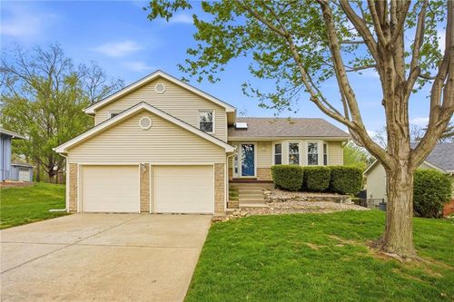 6721 N Saint Clair Ct, Kansas City, MO, 64151-2363 | Card Image