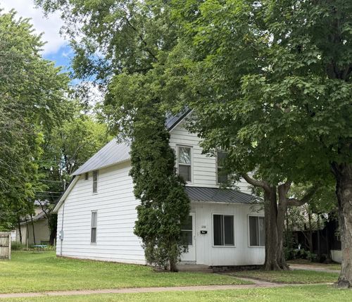 1208 7th St E, Menomonie, WI, 54751-2601 | Card Image