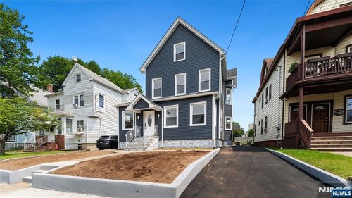 178 Boiling Springs Ave, East Rutherford, NJ, 07073-1812 | Card Image