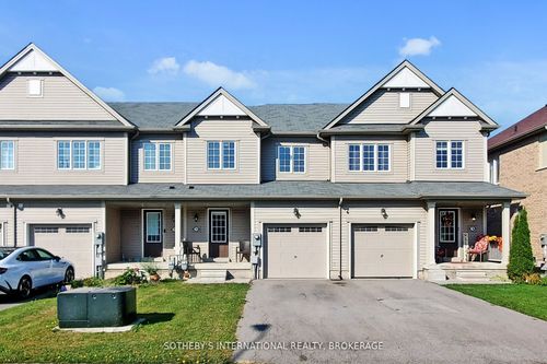 7784 White Pine Cres, Niagara Falls, ON, L2H3R4 | Card Image