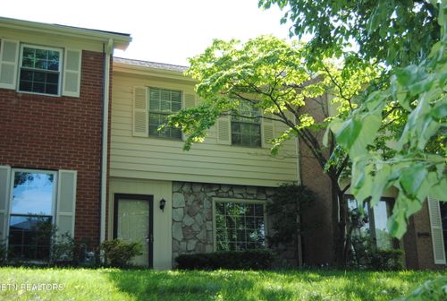 1038-7914 Gleason Dr, Knoxville, TN, 37919-5402 | Card Image