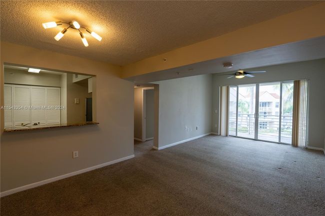 APT-307 - 2711 Ocean Club Blvd, Condo with 2 bedrooms, 2 bathrooms and null parking in Hollywood FL | Image 7