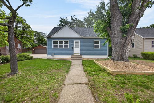 4943 Washington St Ne, Columbia Heights, MN, 55421-1771 | Card Image
