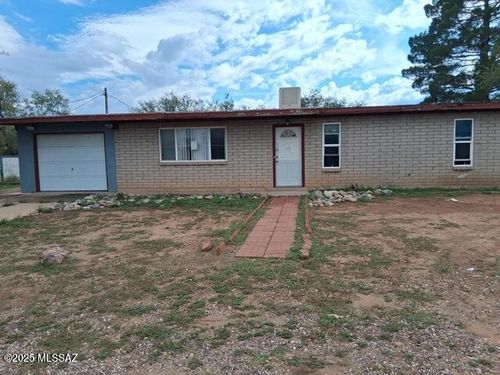 28 E Hawthorne Street, Huachuca City, AZ, 85616 | Card Image