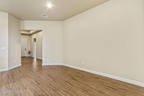 3616 Portrait St, Las Cruces, NM, 88012-7914 | Card Image