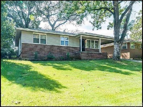 134 Sheridan Rd, North Little Rock, AR, 72116-9317 | Card Image